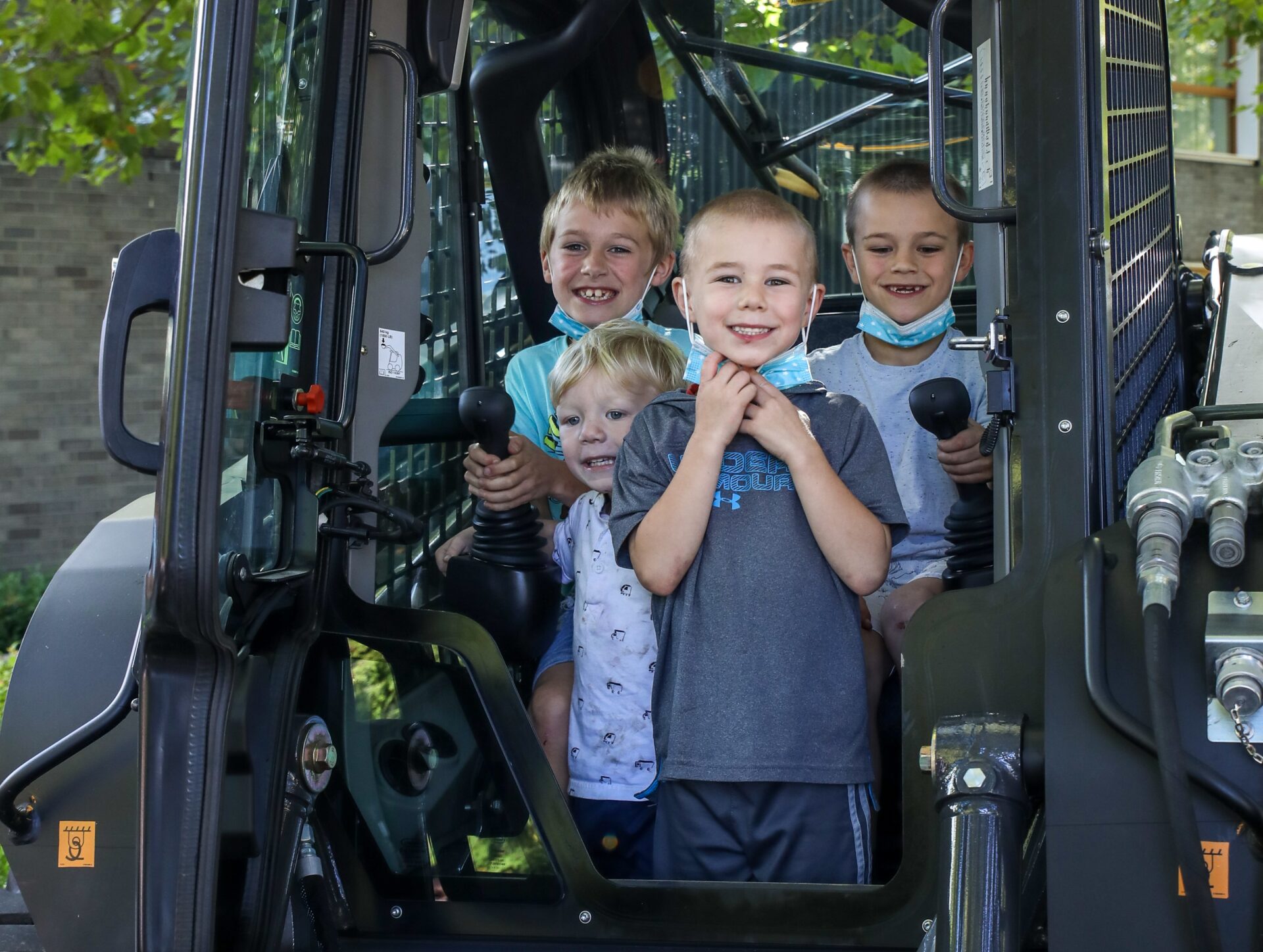 https://dev3.rmhbc.ca/wp-content/uploads/2024/02/CharityDrive21-BradK-26-crop.jpg